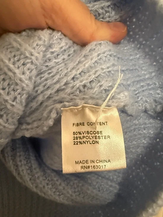 Princess Polly Light Blue Cropped V-Neck Button Cardigan Sweater - Picture 5 of 5